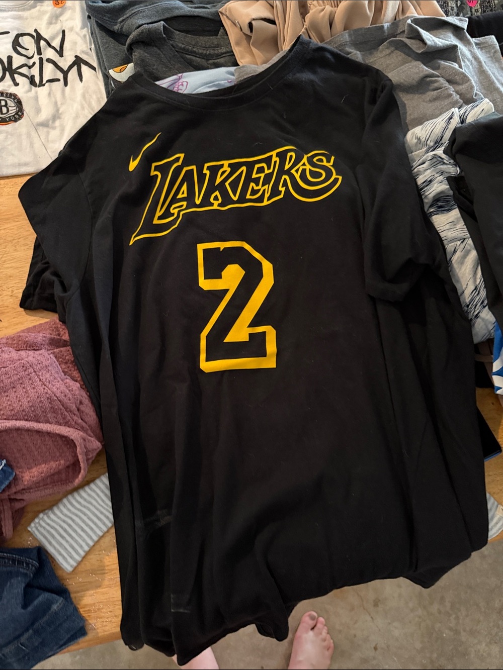 Nike Black Lakers #2 Short-Sleeve Tee with Yellow Logo